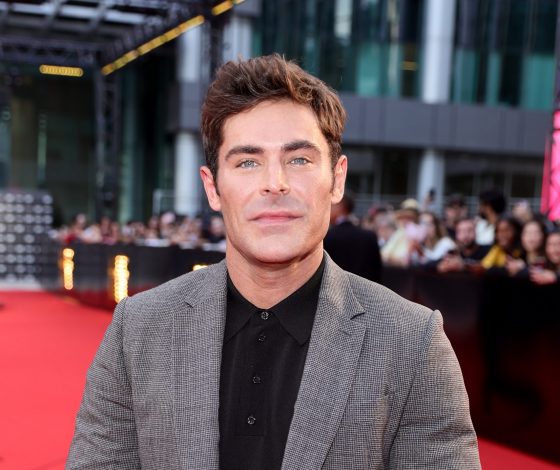 Очень жарко: полуобнаженный Зак Эфрон выглядит невероятно на новых фото папарацци