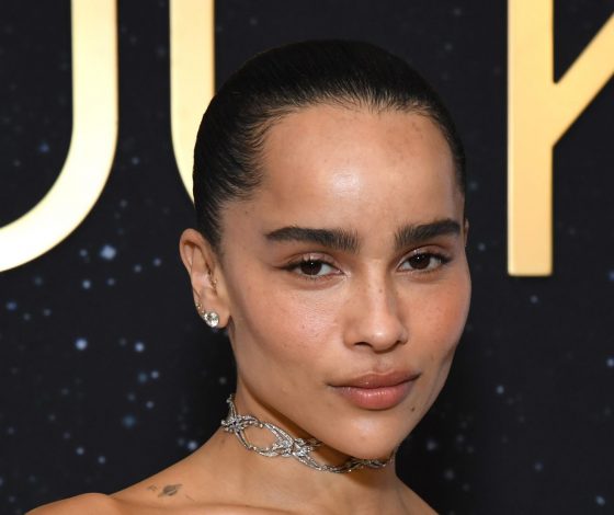 Косметолог прокомментировал «новое» лицо Зои Кравиц: пластика, инъекции или макияж?