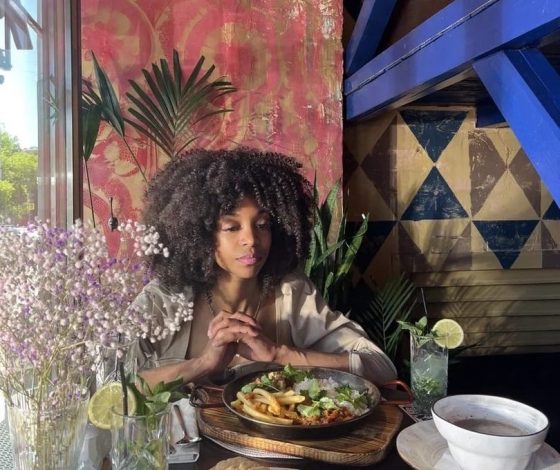 Как иностранцы переезжают в Россию и строят здесь жизнь заново? Расскажет проект «Наши люди»