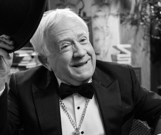 Умер актер Лесли Джордан. Он известен ролью в «Американской истории ужасов»