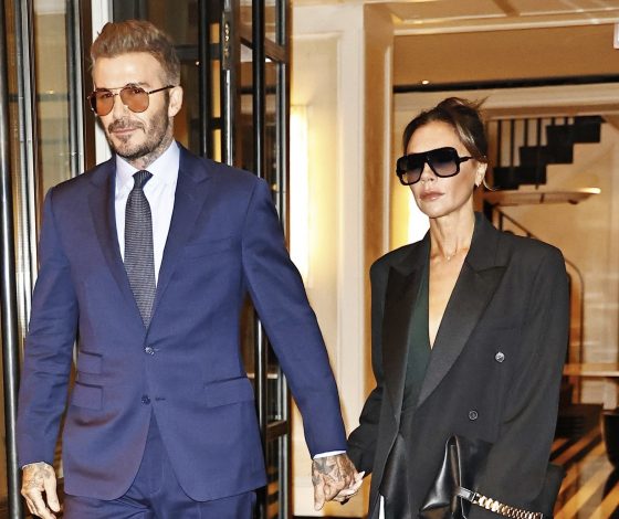 Икона стиля: Виктория Бекхэм доказывает, что пальто-пиджак – беспроигрышный вариант на эту осень