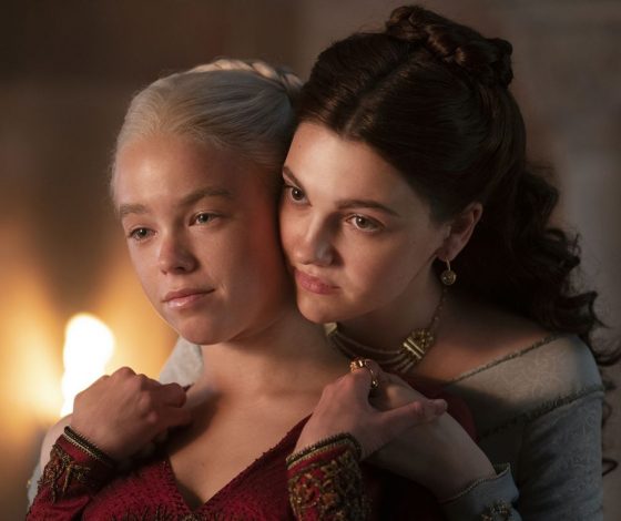 Видео дня: одинаковые сцены в «Доме Дракона» и «Шреке»