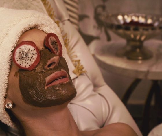 Назван новый домашний тренд россиян в сфере ухода за собой