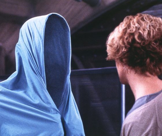 Такое возможно: ученые придумали «свитер-невидимку»