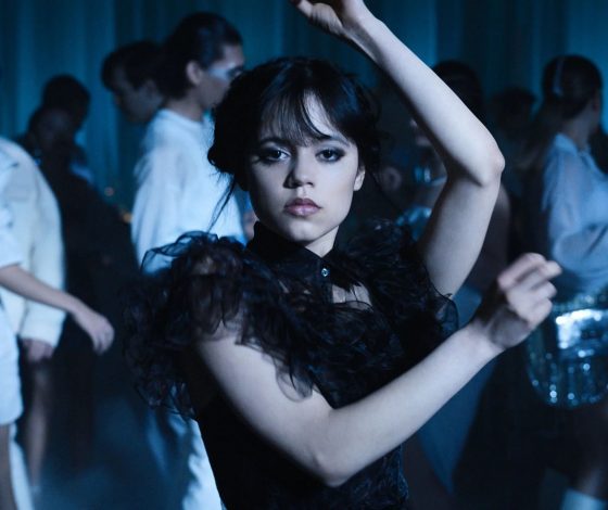 «Изначально они хотели устроить флешмоб»: Дженна Ортега поделилась подробностями создания того самого танца Уэнсдэй Аддамс