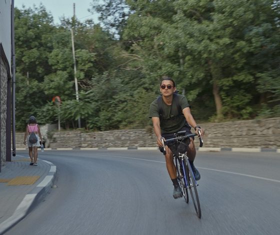 Вокруг Крыма: документальный фильм «Костя на колесах»