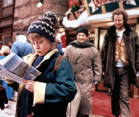 Путешествие в прошлое: герои «Один дома 2» отправились в Советскую Россию