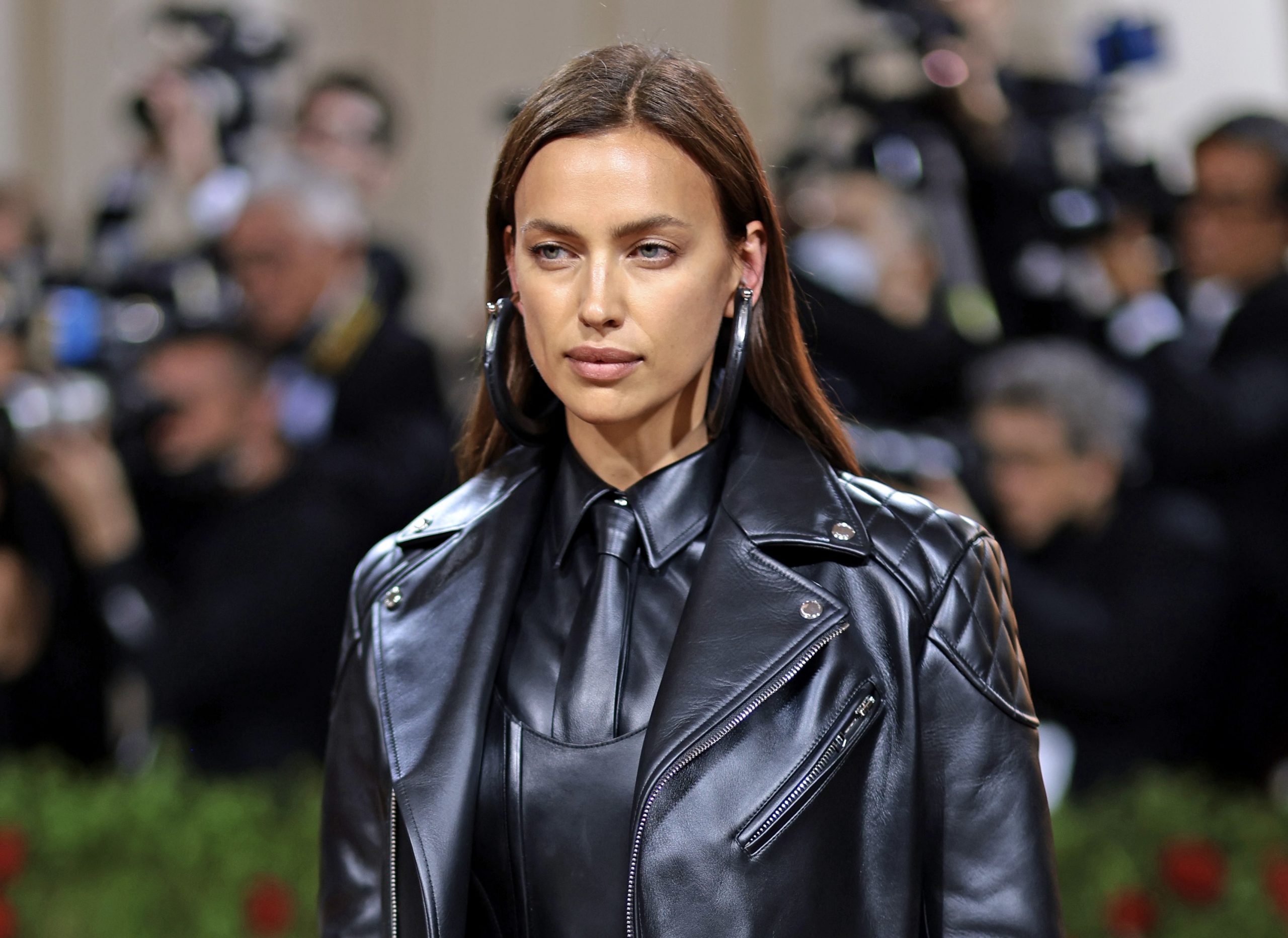 Irina Shayk showcases the perfect total black look for fall.  right, there is one