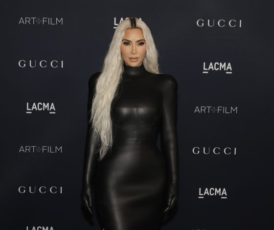 Проблемы с финансами? Ким Кардашьян выставила на продажу запасной дом спустя шесть месяцев после приобретения