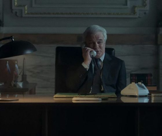 Борис Ельцин в пятом сезоне «Короны»: кто сыграл первого президента России