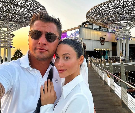 Милота дня: Павел Прилучный поделился трогательным фото с женой и дочкой