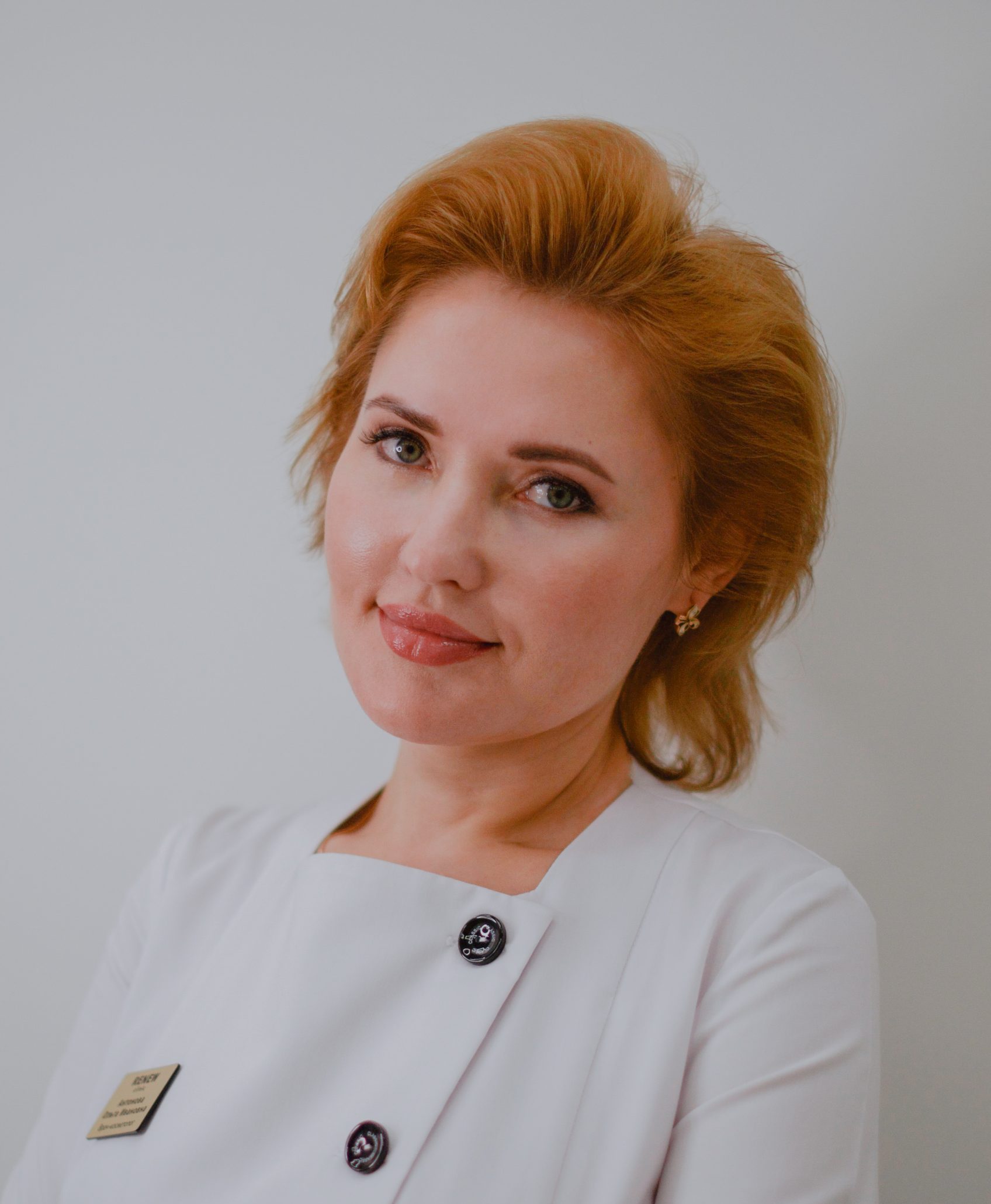Ольга Антонова, врач дерматолог сети клиник Re:new 
