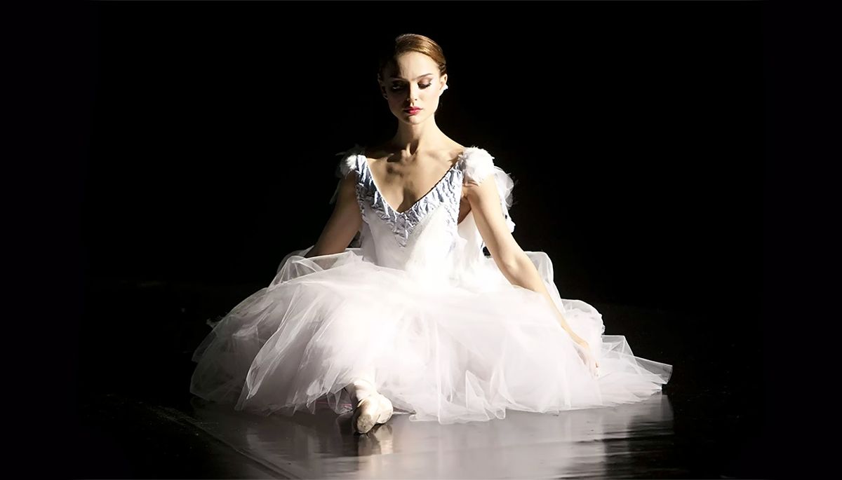 Position one: how did the ballet trend go beyond fashion into a real social (and even psychological) phenomenon?