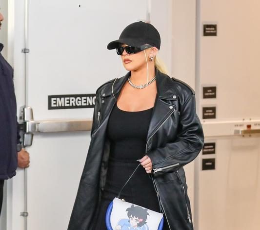 Редкий выход Кристины Агилеры: как сейчас выглядит звезда?