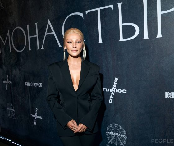 Настя Ивлеева пришла с близким человеком на премьеру сериала «Монастырь»