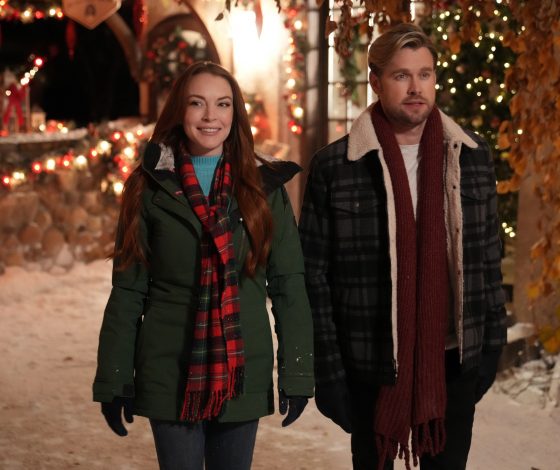 Отсылка года: Линдси Лохан снова спела ту самую новогоднюю песню из «Дрянных девчонок»