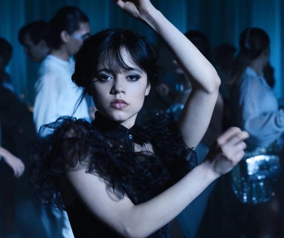 Не знает границ: Камила Валиева повторила танец Уэнсдэй на льду