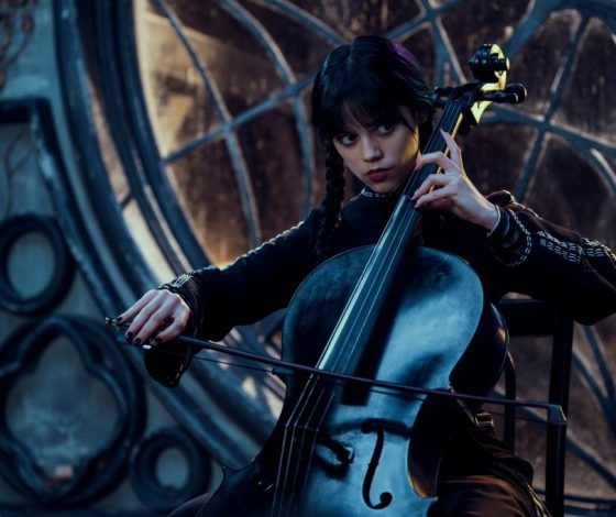 Сериал «Уэнсдэй» продлили на второй сезон