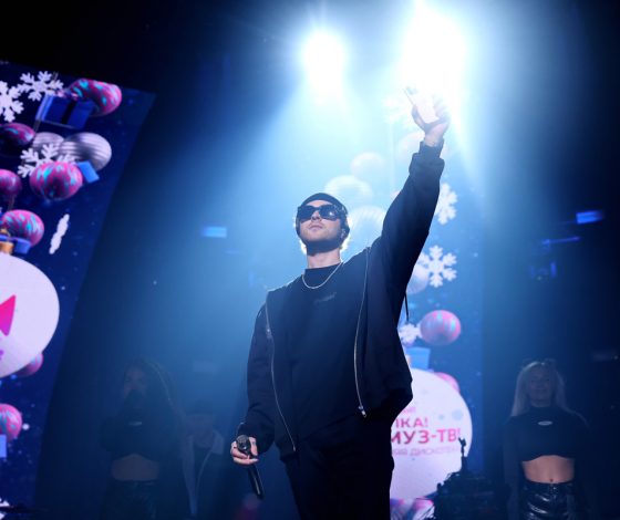 Дима Билан, Мот, Тося Чайкина и другие выступят на новогоднем шоу от «МУЗ-ТВ»
