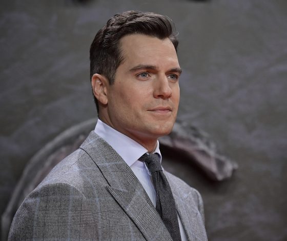 Стала известна причина ухода Генри Кавилла из «Ведьмака»