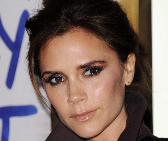 Виктория Бекхэм призналась, что не делала ринопластику. А что говорят фотографии?