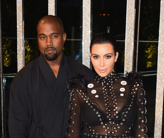 Как Ким Кардашьян относится к тому, что жена Канье Уэста проводит время с их детьми? Ответ тебя удивит