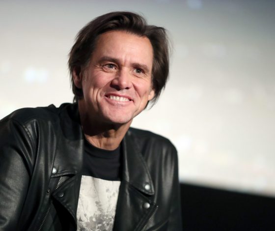 Джим Керри побрился налысо ради съемок в фильме «Соник в кино 3»: видео