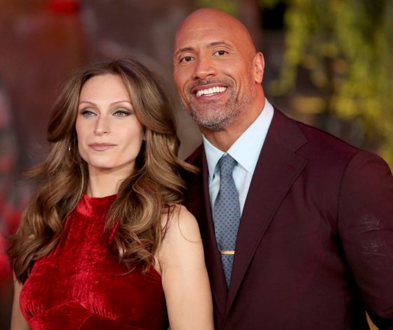 Дуэйн Джонсон замечен на свидании с женой