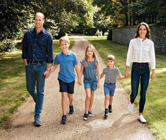 С наилучшими пожеланиями: первая рождественская открытка Кейт Миддлтон и принца Уильяма в новом статусе