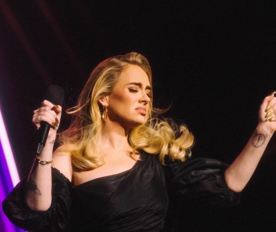 Адель заметили на свидании с бойфрендом. Спойлер: она выглядит безупречно