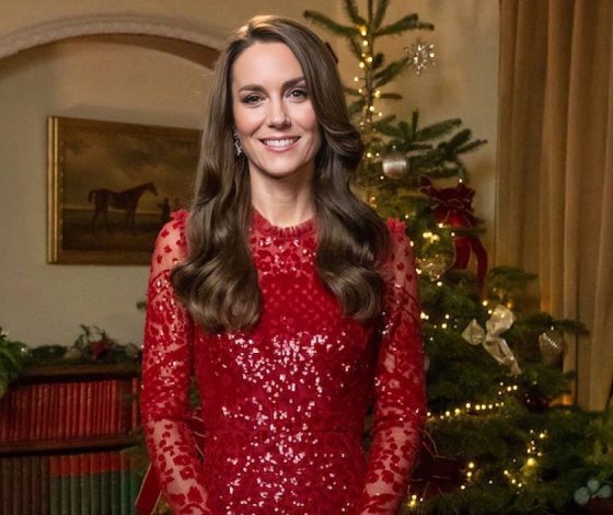 В цвете победителя и с улыбкой: Кейт Миддлтон «отреагировала» на обвинения Меган Маркл и принца Гарри