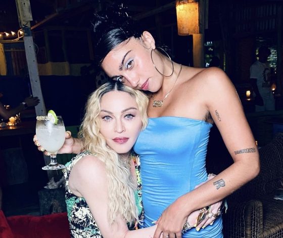 Мадонна поделилась редкими детскими фото дочери Лурдес в честь ее дня рождения