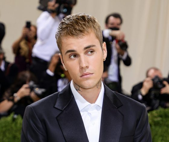 Наконец-то: Джастин Бибер возвращает моду на кеды Vans