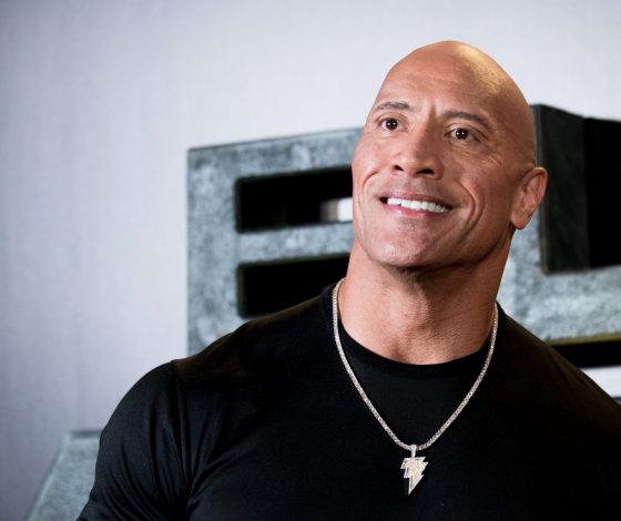 Дуэйн Джонсон признался, что на фото со съемок «Моаны» носит «накаченное» боди