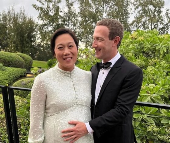 В деловом стиле, с беременной женой и подросшей дочерью: Марк Цукерберг поделился редкими семейными фотографиями