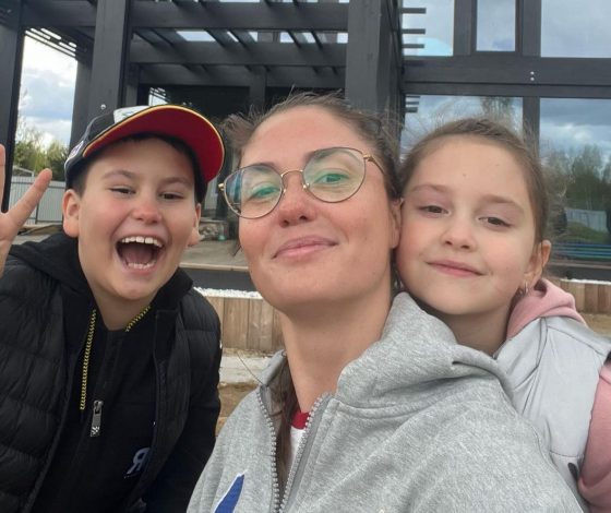 «Не может быть, чтобы вы были с разными семьями»: дочь Агаты Муцениеце и Павла Прилучного тяжело переживает развод родителей