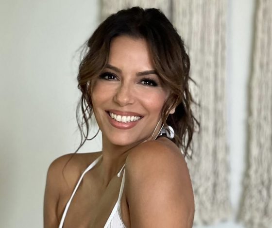 47-летняя Ева Лонгория поделилась фото в купальнике. И у нас только один вопрос. Как?