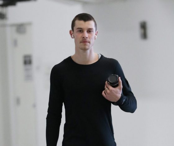 Шона Мендеса засняли спустя полгода после отмены тура из-за психического расстройства. Музыкант сильно изменился