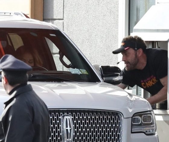 Любовь не прошла даром: Бен Аффлек снялся в рекламе кофейни