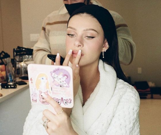 Маникюр «богатой девушки» – новый тренд, для которого понадобится только правильный цвет