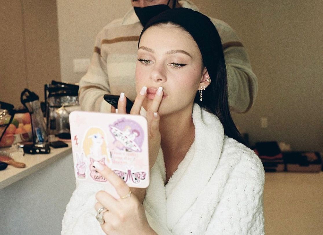 Rich Girl Manicure Is The New Trend Where All You Need Is The Right Color