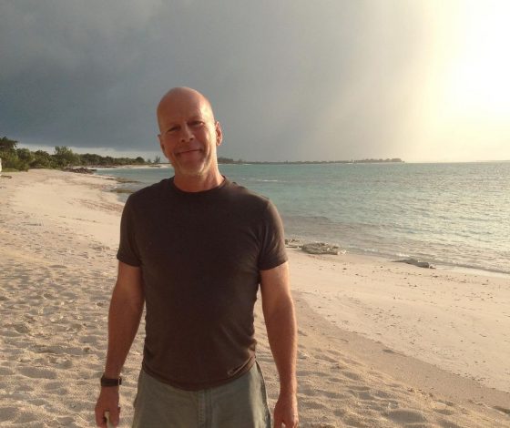 После неутешительного диагноза: Брюс Уиллис снялся в рекламе бренда своей жены