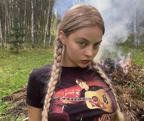 Катя Кищук с сыном примерили стильные парные образы