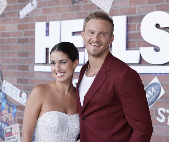 Звезда «Голодных игр» Александр Людвиг и его возлюбленная Лорен впервые станут родителями