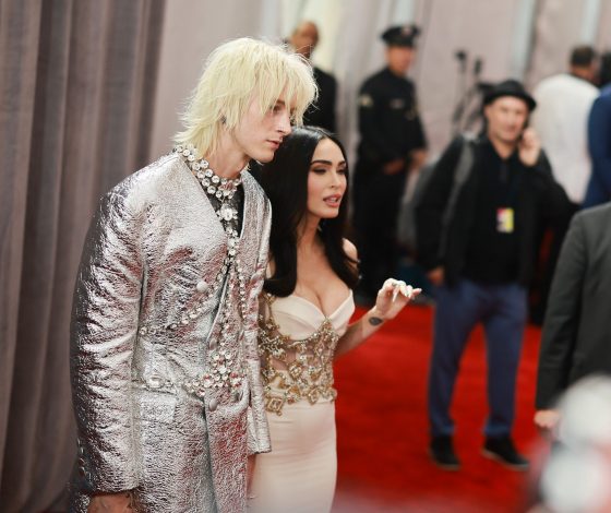 Очередной перерыв: Меган Фокс и Machine Gun Kelly больше не живут вместе