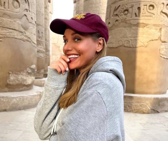 Кристину Асмус раскритиковали за фотографии в купальнике