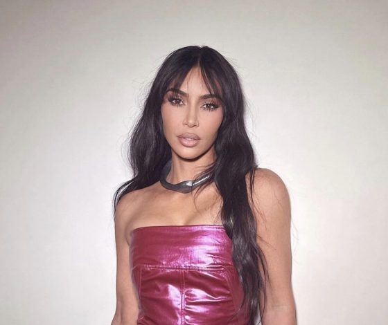 Как выглядело первое селфи Ким Кардашьян? Спойлер: очень смешно