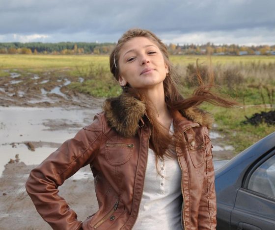 «Встречайте, моя первая профессиональная фотосессия»: Настя Ивлеева поделилась архивными снимками