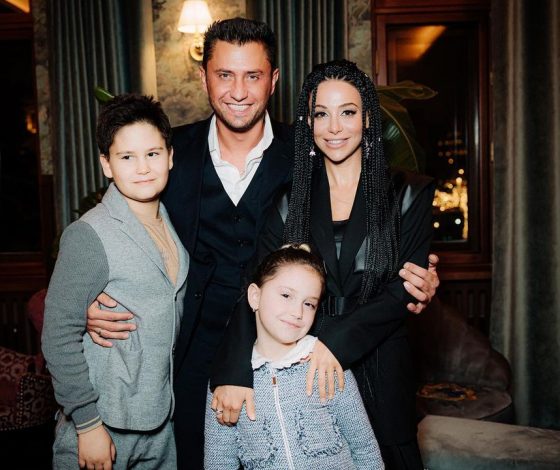 Подарок лишним не бывает: как Павел Прилучный порадовал свою семью?