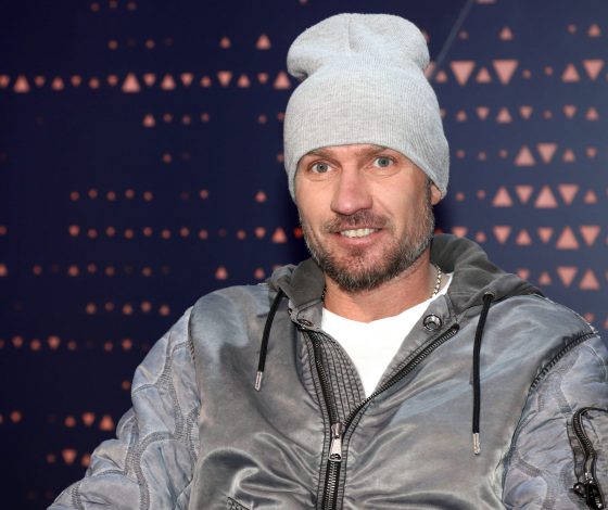 Переживший ампутации Роман Костомаров показал номер на льду: «Готовлюсь к борьбе с гравитацией»